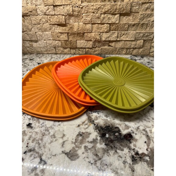Vintage Tupperware Replacement Lids - Picture 4 of 4